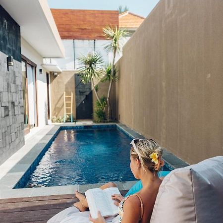 Taj Maza Sunset Villas Джили Трауанган Екстериор снимка