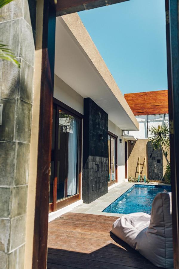 Taj Maza Sunset Villas Джили Трауанган Екстериор снимка