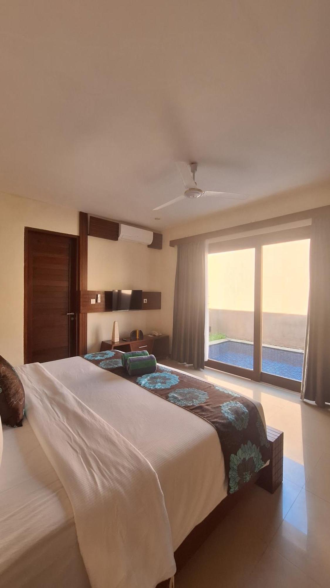 Taj Maza Sunset Villas Джили Трауанган Екстериор снимка